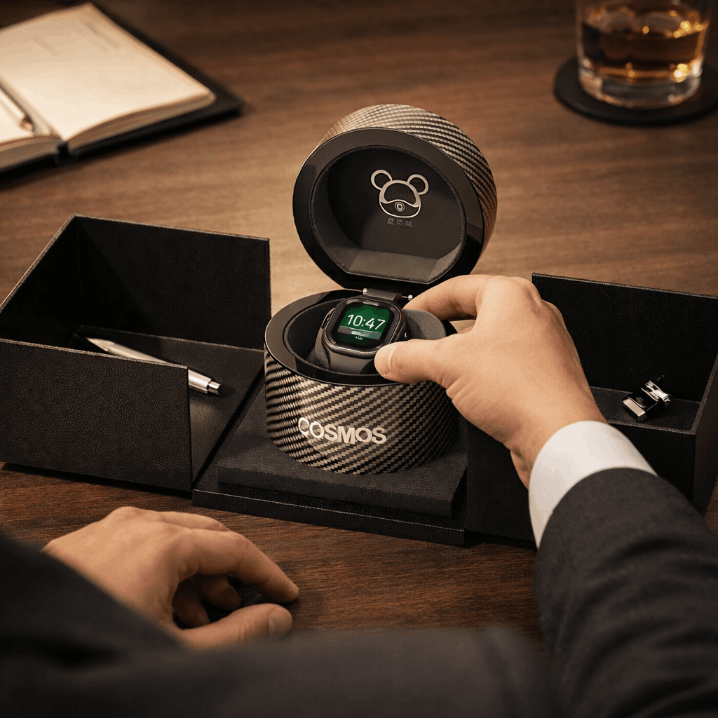 Solid wood structure with carbon fibre metal exterior
